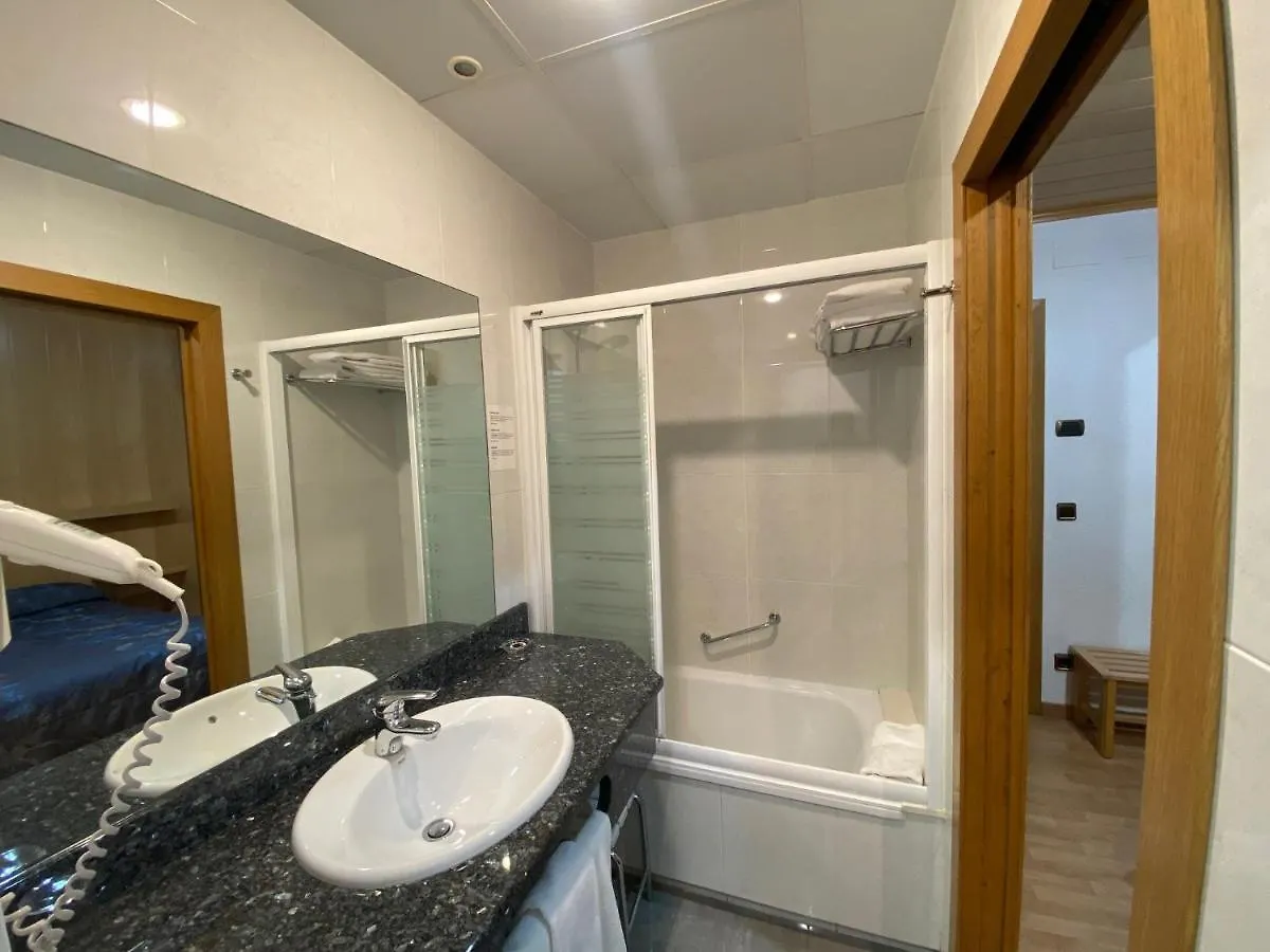 Hotel Sant Antoni Ribes De Freser 0*,  Spanien
